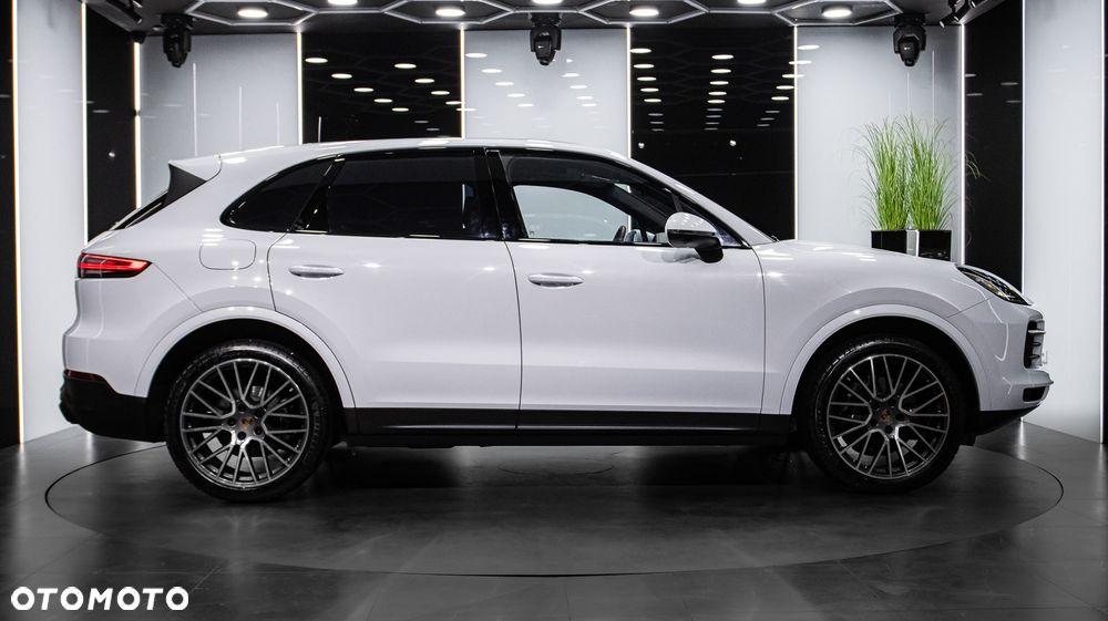 Porsche Cayenne Platinum Edition - 9