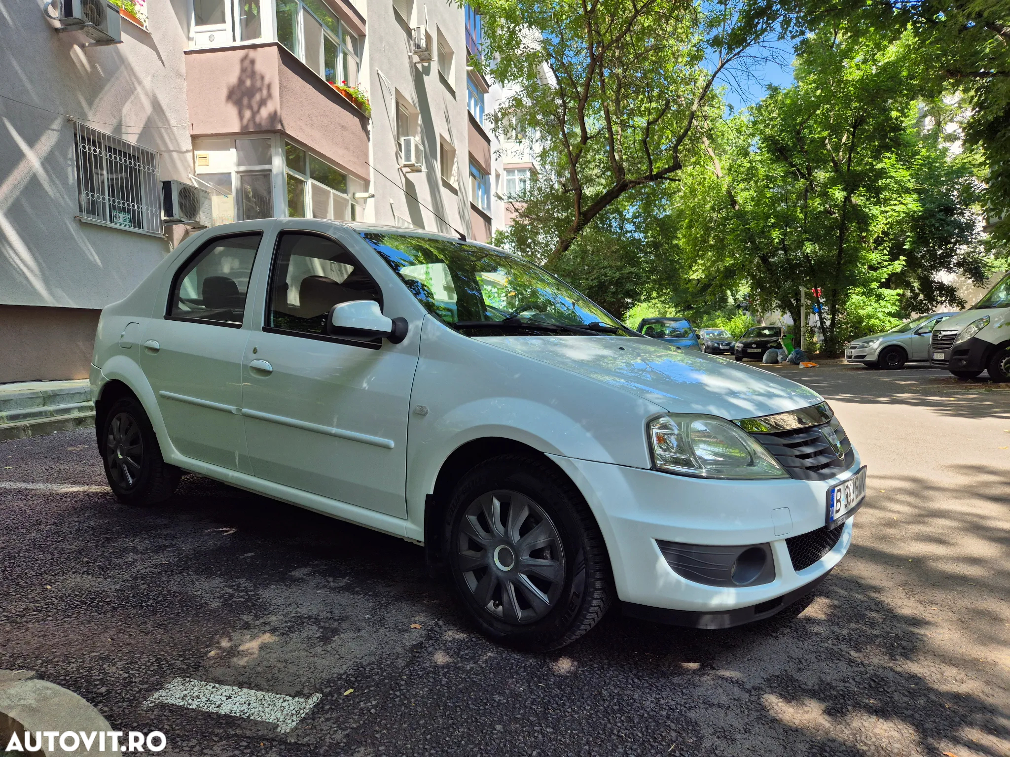 Dacia Logan 1.6 16V Laureate - 3