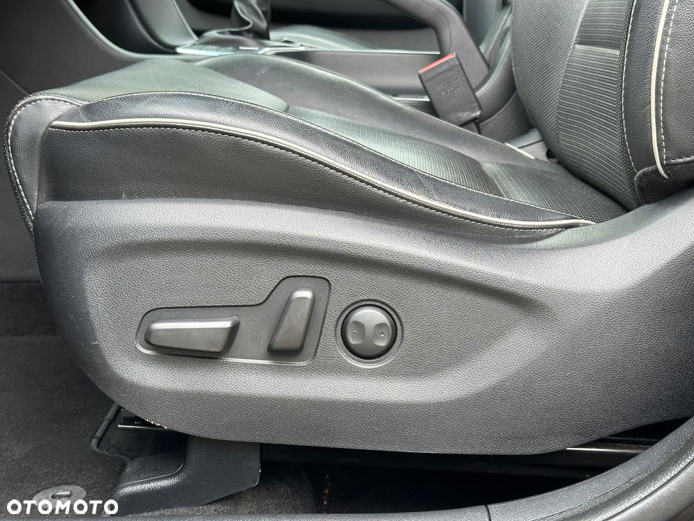 Kia Sportage 1.6 GDI 2WD Black Edition - 38