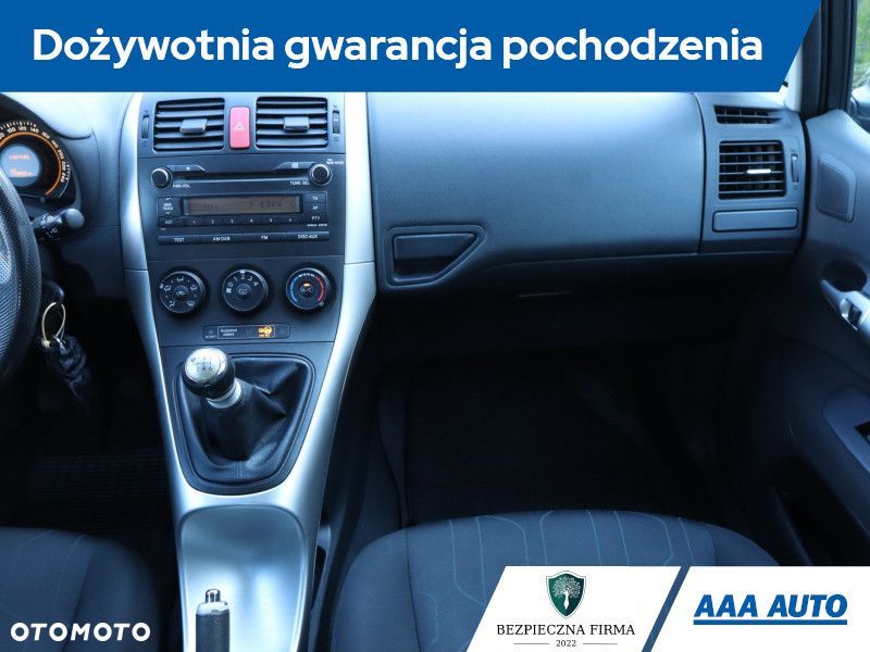 Toyota Auris - 10