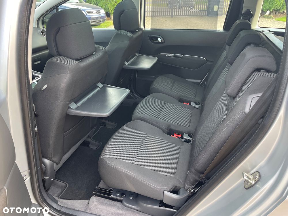 Peugeot 5008 - 30