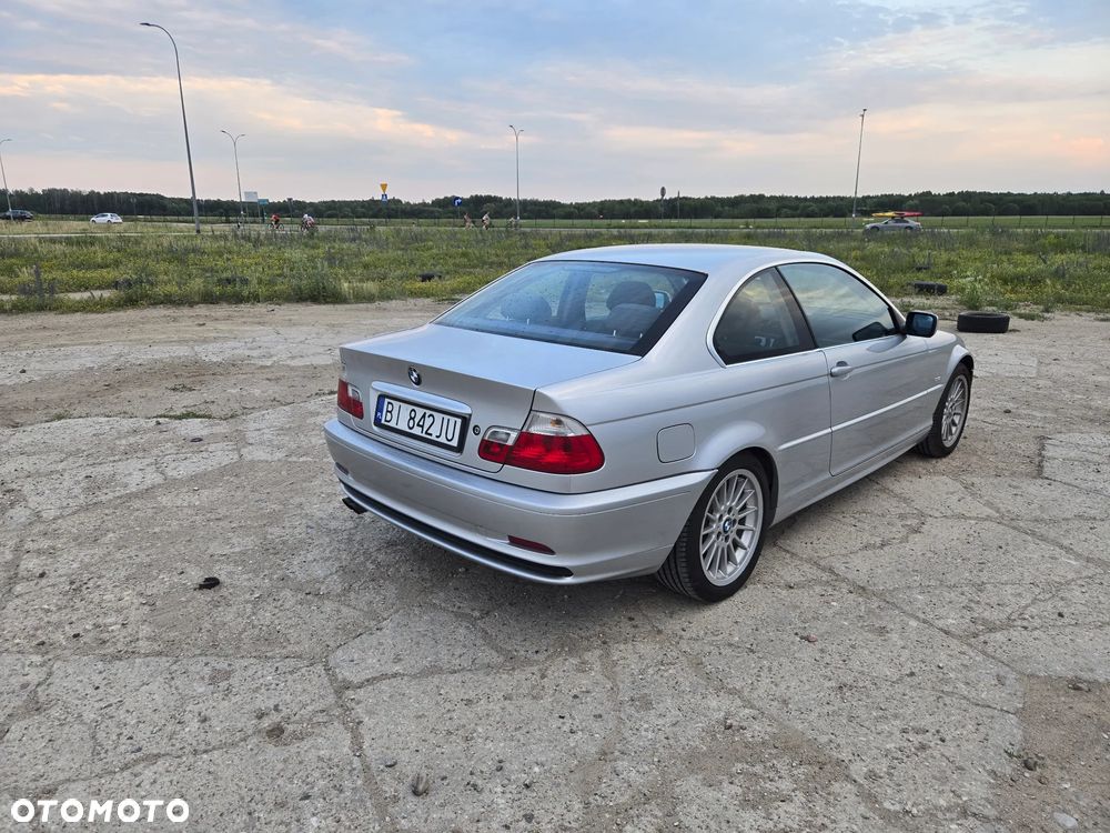BMW Seria 3 323Ci - 5