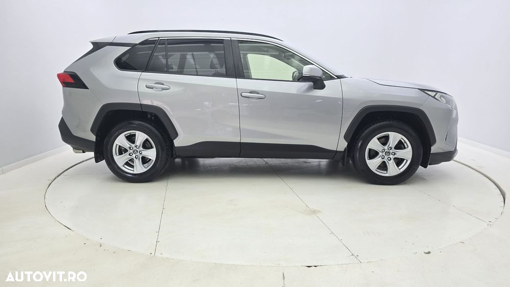 Toyota RAV4 2.0P 6MT AWD Dynamic - 6