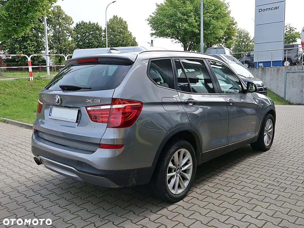 BMW X3 28i xDrive - 4