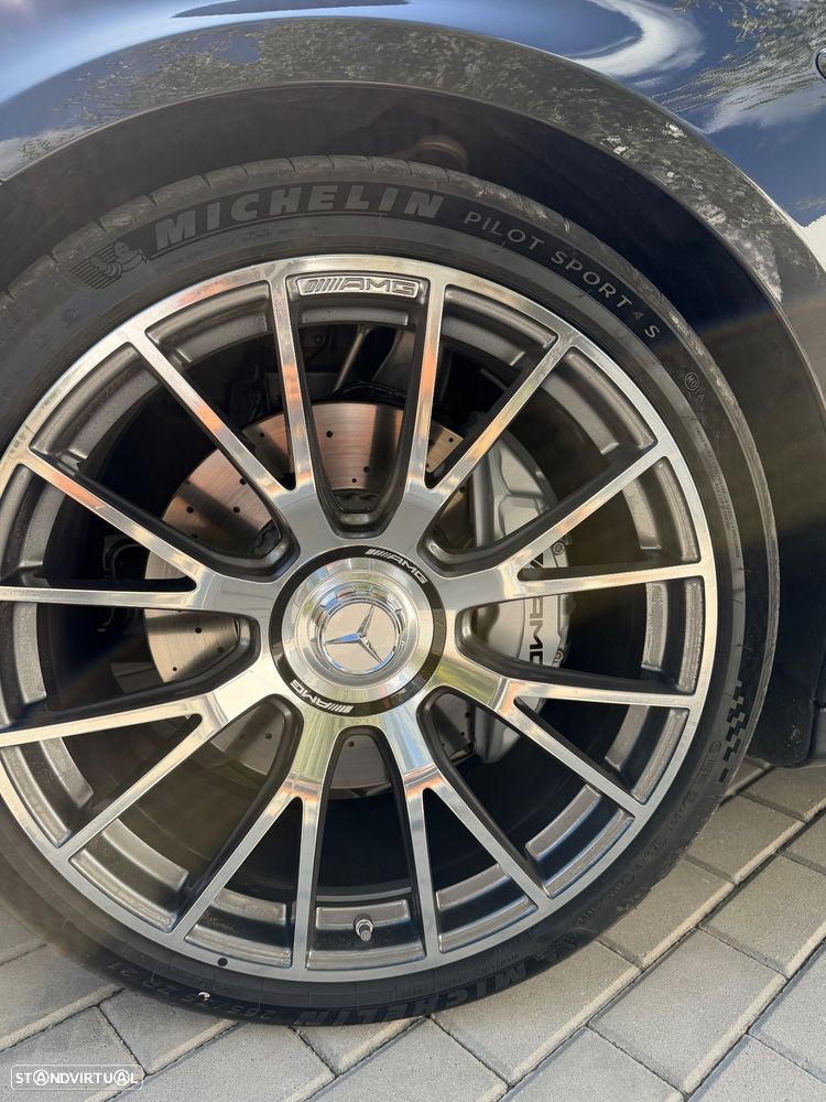 Mercedes-Benz E 53 AMG 4Matic+ - 5