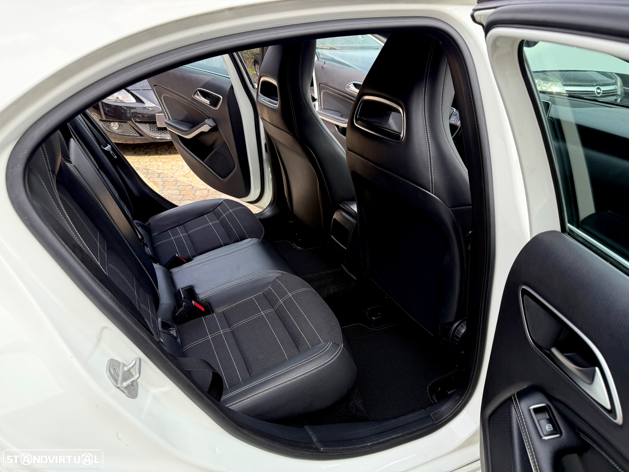 Mercedes-Benz A 180 CDI (BlueEFFICIENCY) Urban - 47