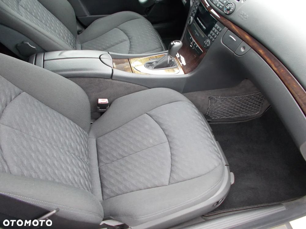 Mercedes-Benz Klasa E - 11