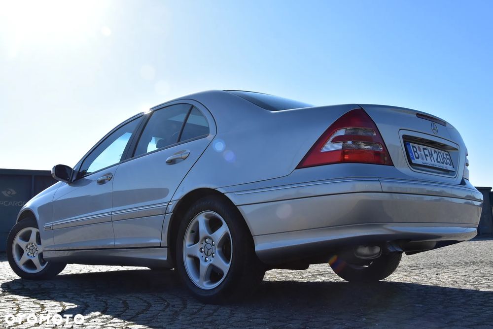 Mercedes-Benz Klasa C 180 Kompressor Automatik Avantgarde - 6
