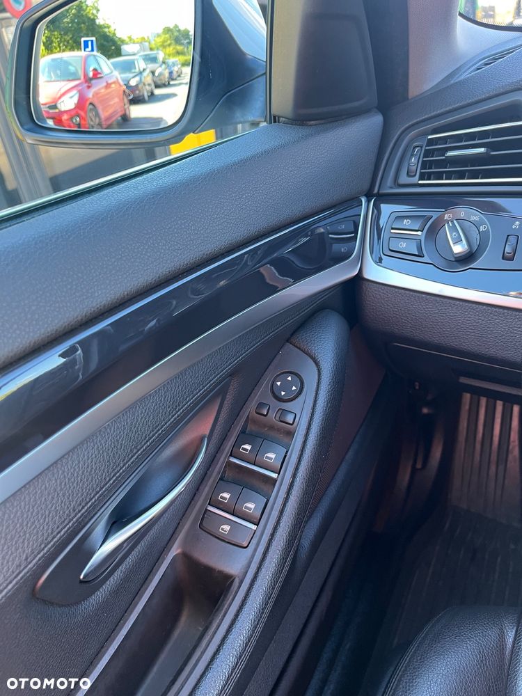BMW Seria 5 520d xDrive Luxury Line - 20