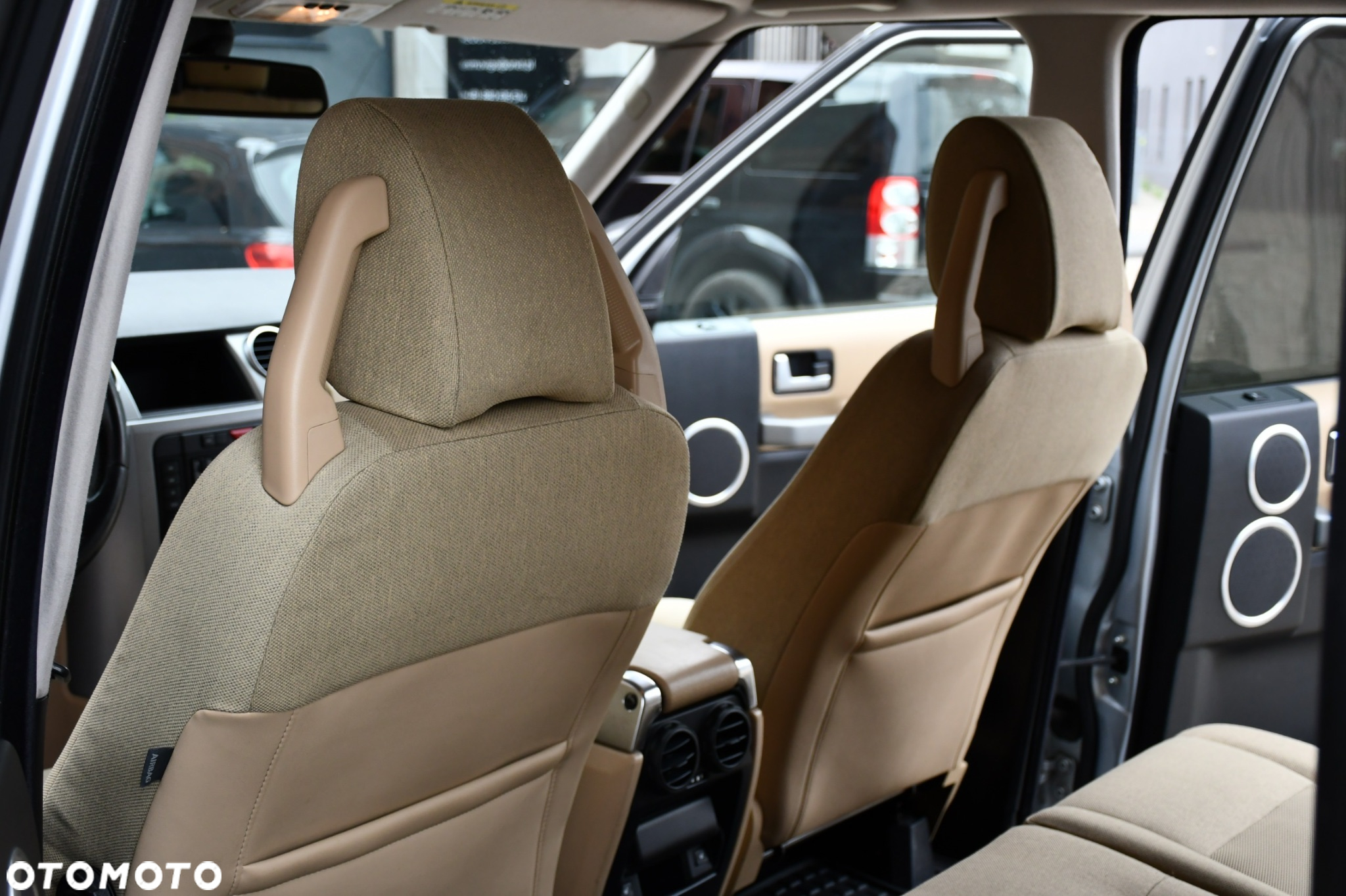 Land Rover Discovery - 9