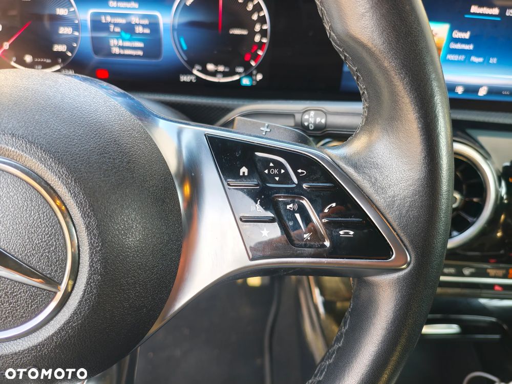 Mercedes-Benz CLA 250 e 8G-DCT Special Edition - 35
