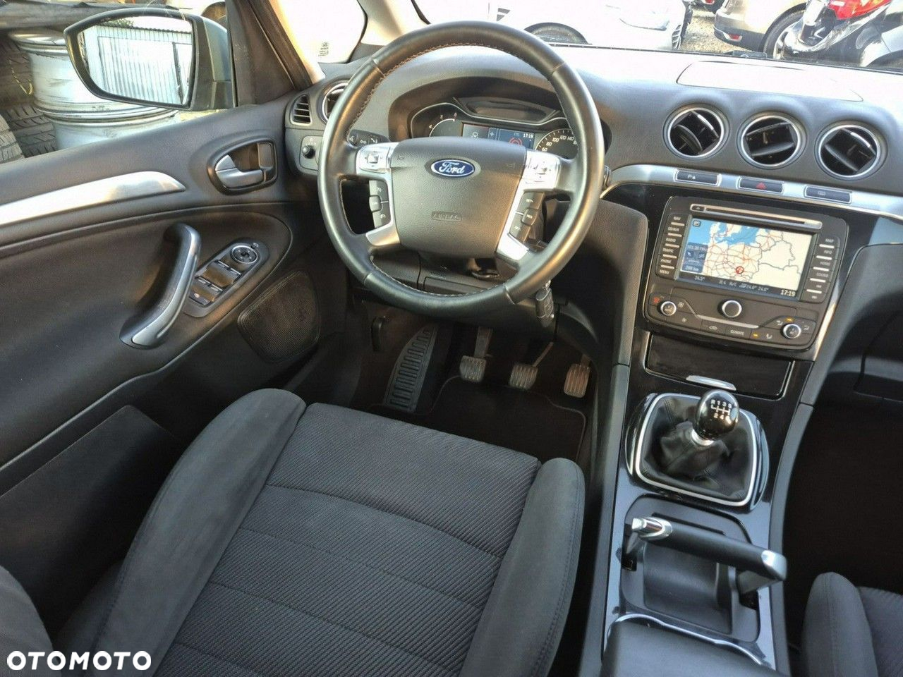 Ford Galaxy - 24