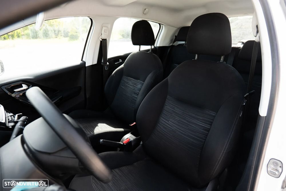 Peugeot 208 1.6 BlueHDi Access - 11
