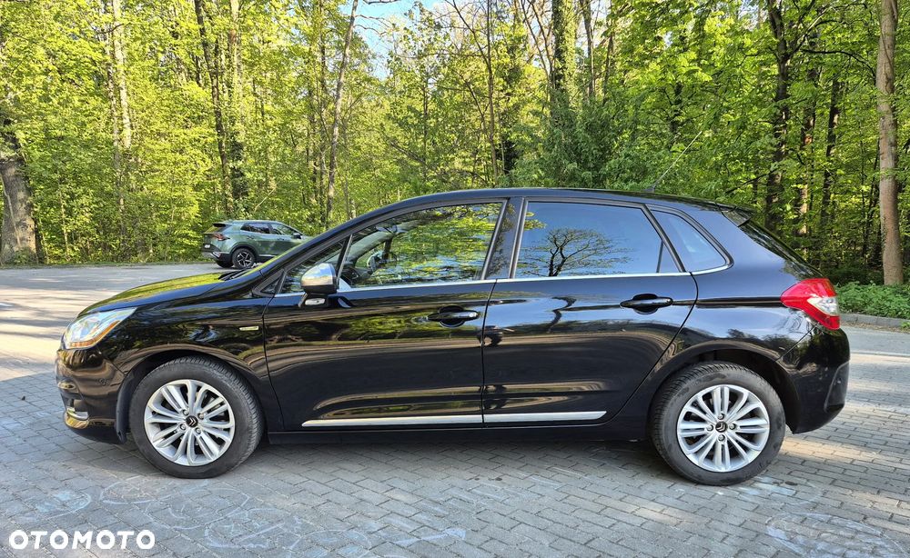 Citroën C4 e-HDi 115 Exclusive - 2