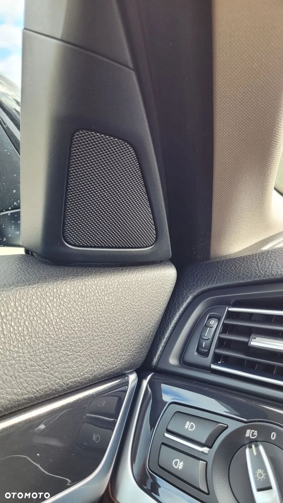 BMW Seria 5 520d Efficient Dynamics - 15