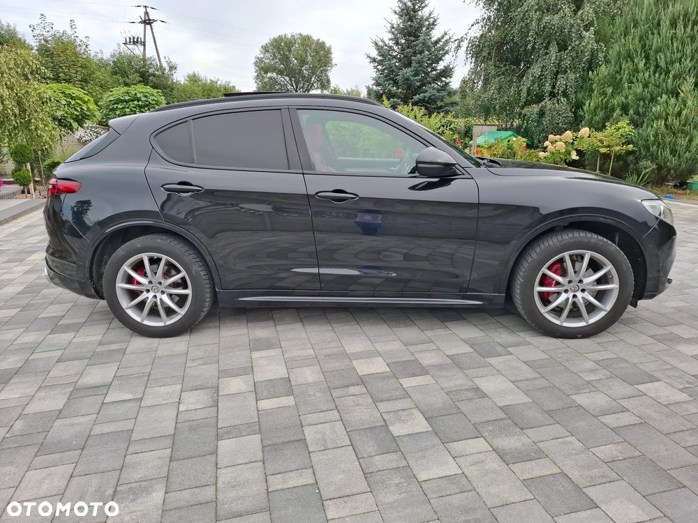 Alfa Romeo Stelvio - 3
