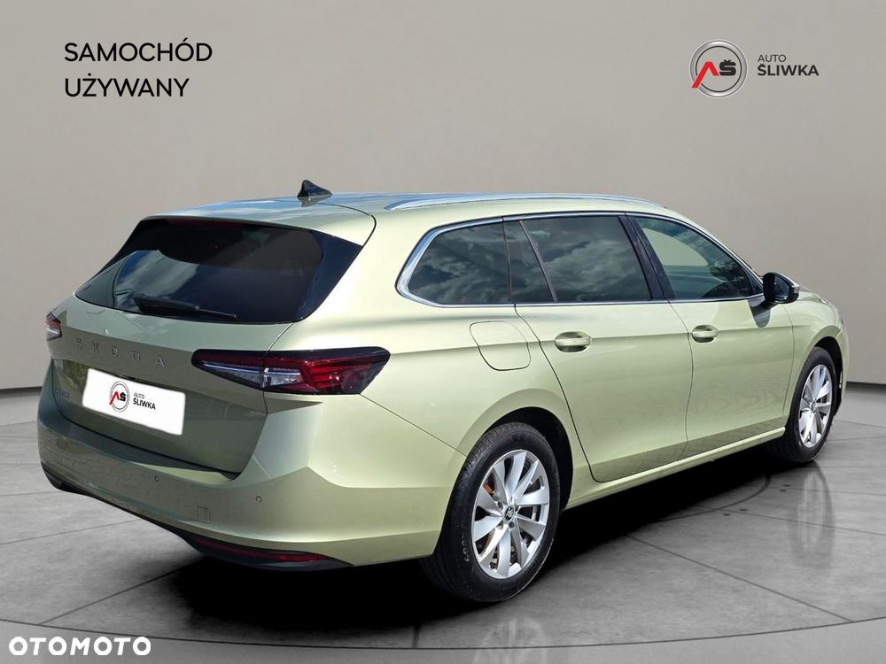 Skoda Superb 2025 photo 5