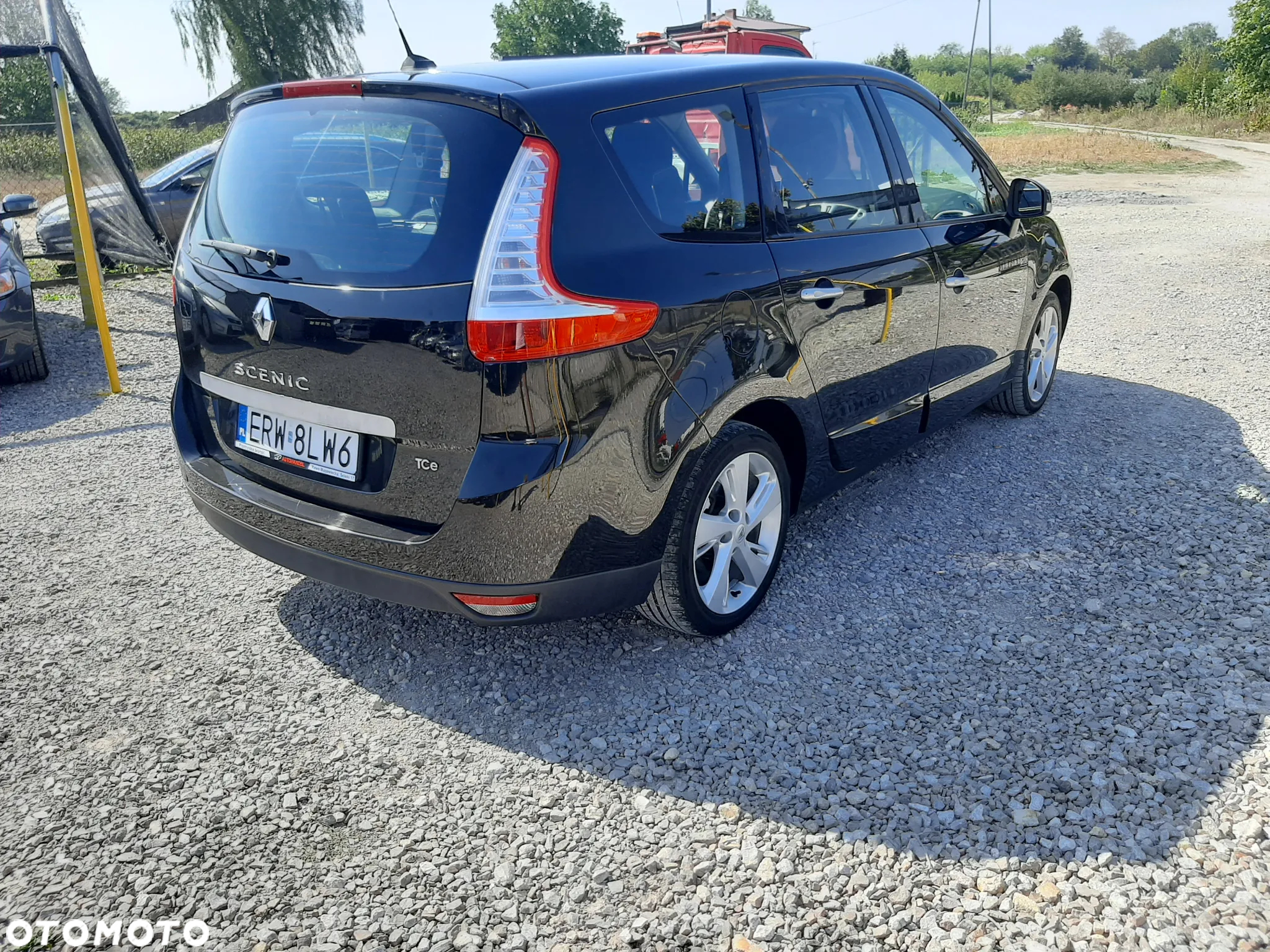 Renault Grand Scenic Gr 1.4 16V TCE Bose Edition - 2