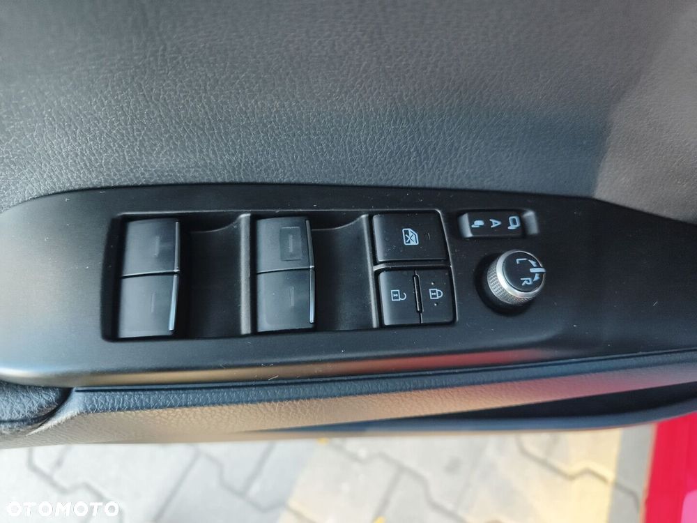 Toyota Camry - 20