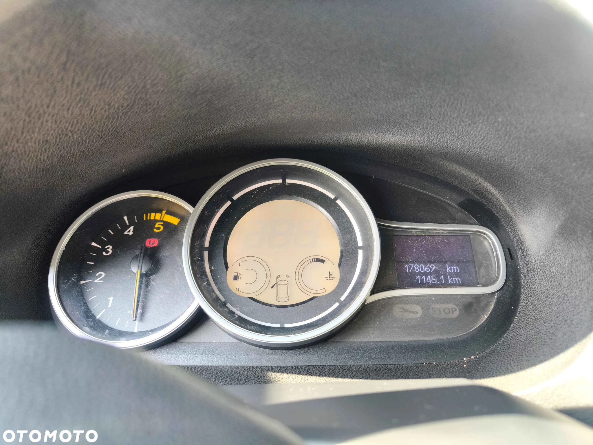 Renault Megane 1.5 dCi Authentique - 11