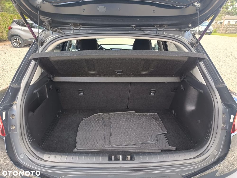 Kia Stonic 1.4 M - 12