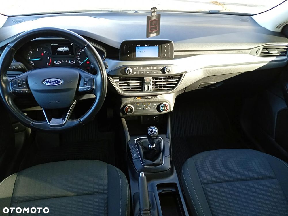 Ford Focus - 17