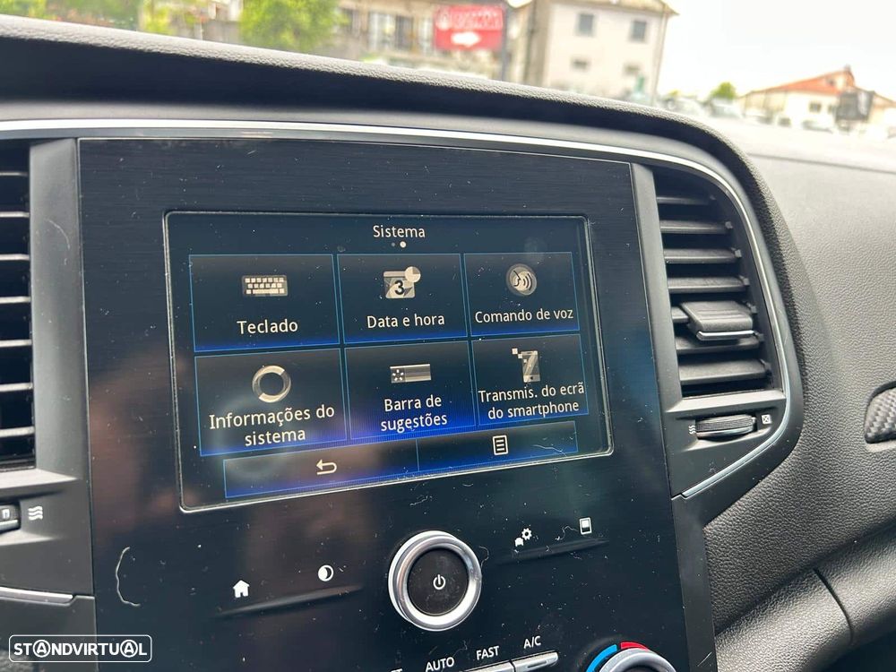 Renault Mégane ENERGY TCe 130 EDC LIMITED - 14