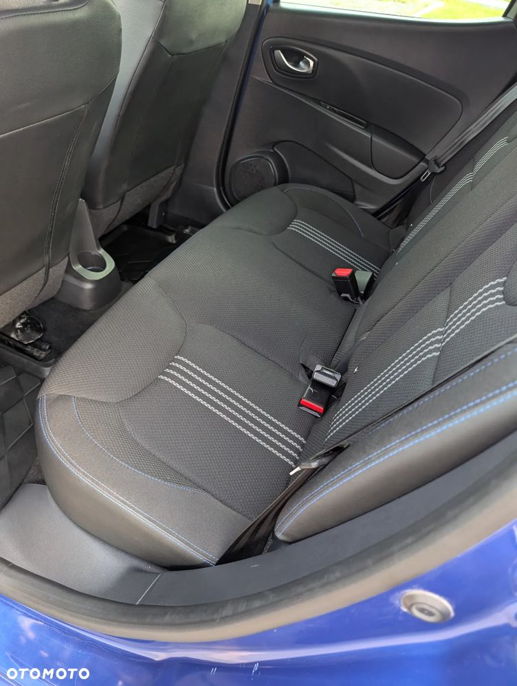 Renault Clio - 8