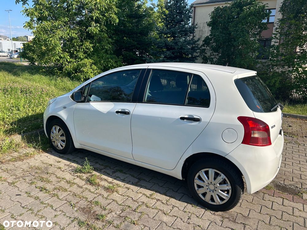 Toyota Yaris 1.0 Luna - 5