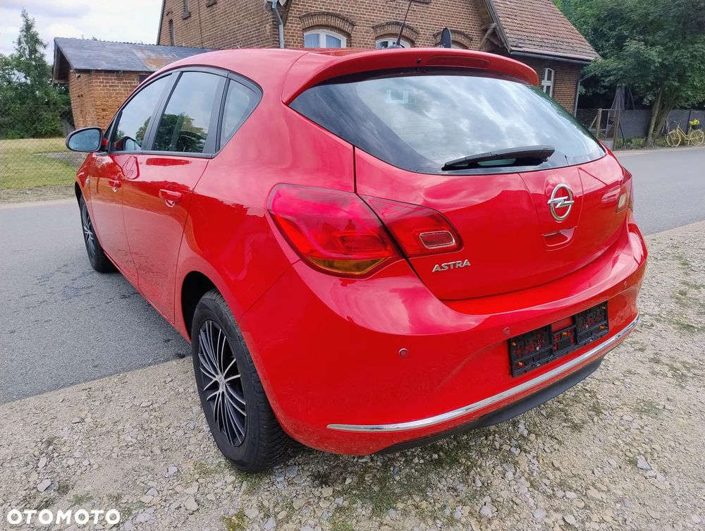 Opel Astra 1.6 Design Edition - 21