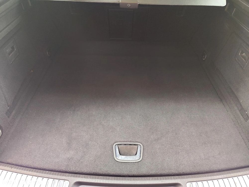 Opel Insignia - 40