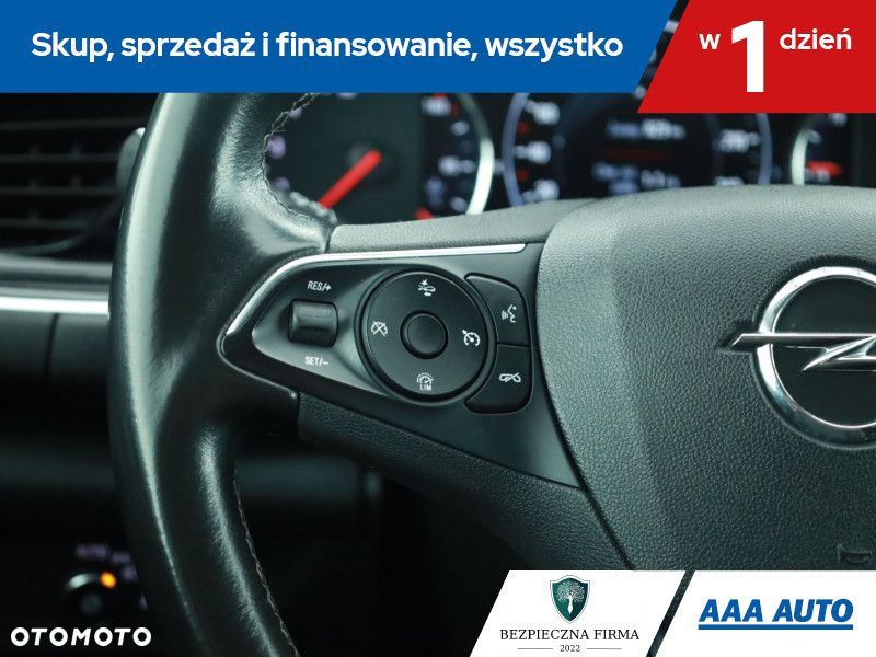 Opel Insignia - 18