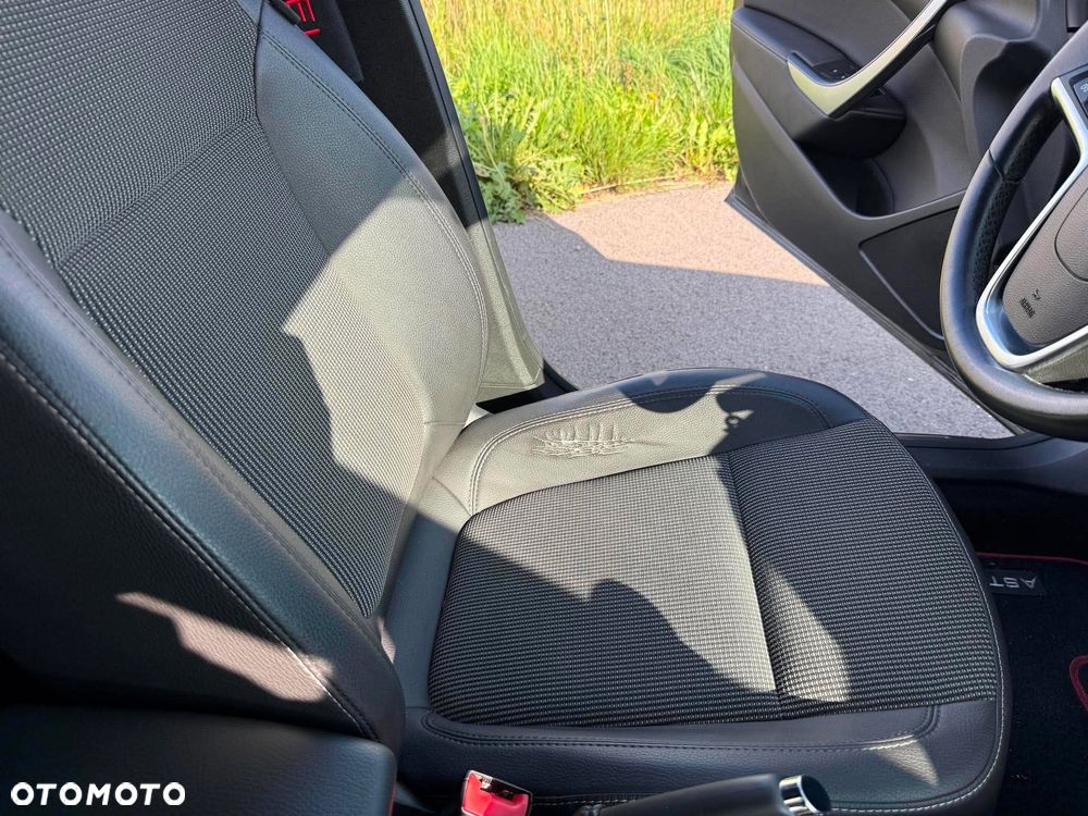 Opel Astra 1.7 CDTI DPF Cosmo - 19