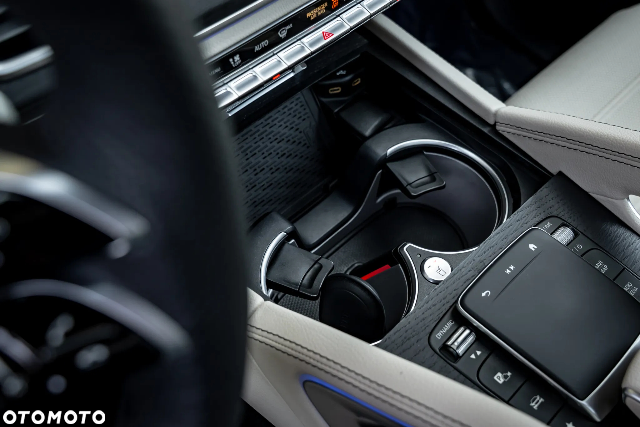 Mercedes-Benz GLS - 31