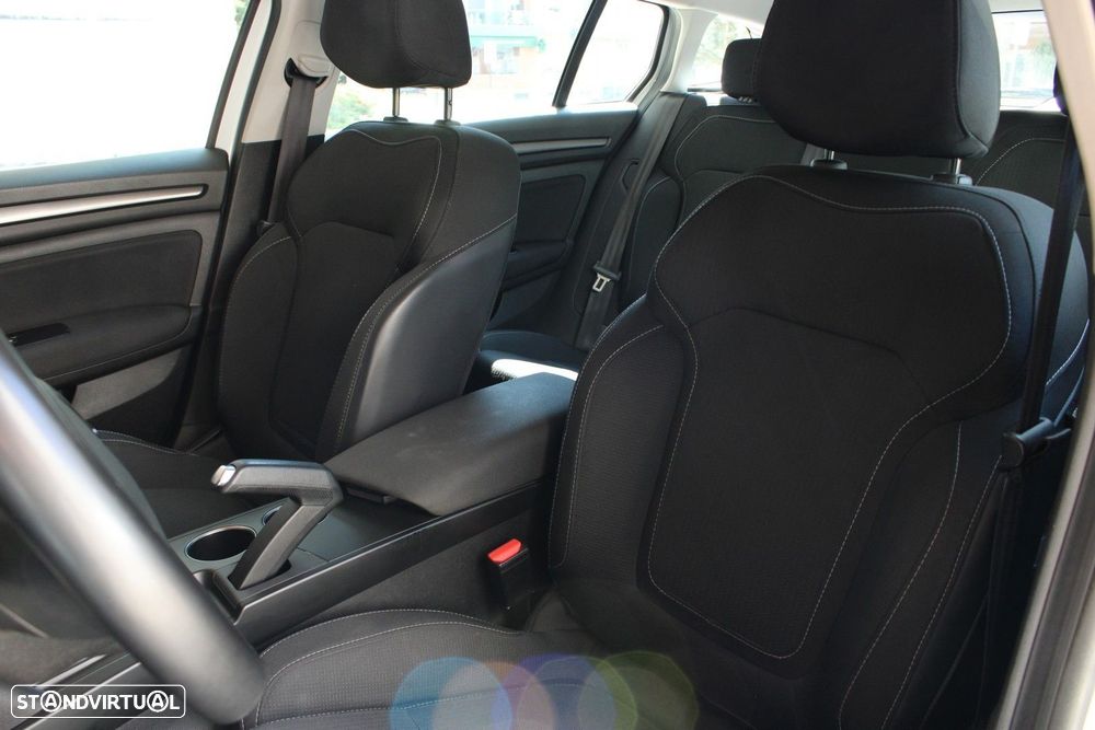 Renault Mégane Sport Tourer 1.5 Blue dCi Intens EDC - 36