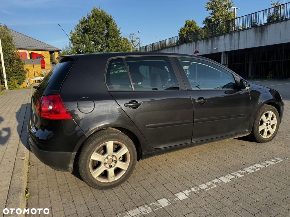 Volkswagen Golf 1.9 TDI DPF Trendline - 16