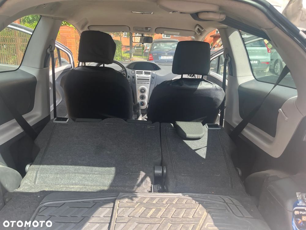 Toyota Yaris 1.0 Luna - 10