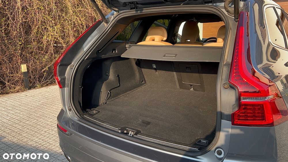 Volvo XC 60 B4 D AWD Inscription - 32