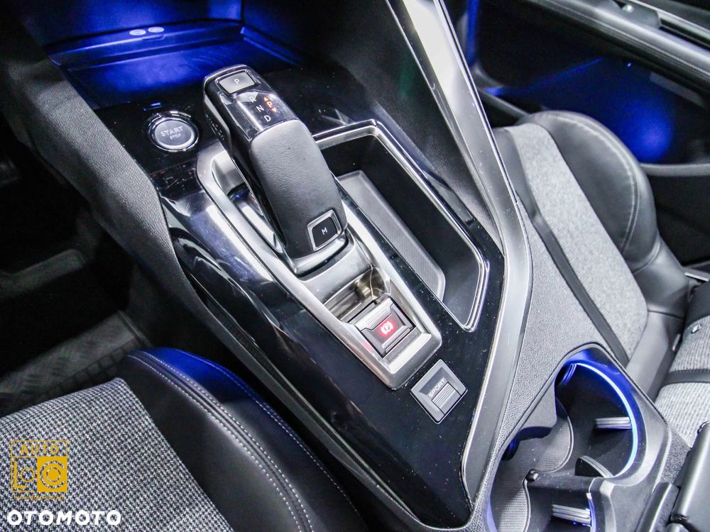 Peugeot 3008 1.2 PureTech Allure S&S EAT6 - 27