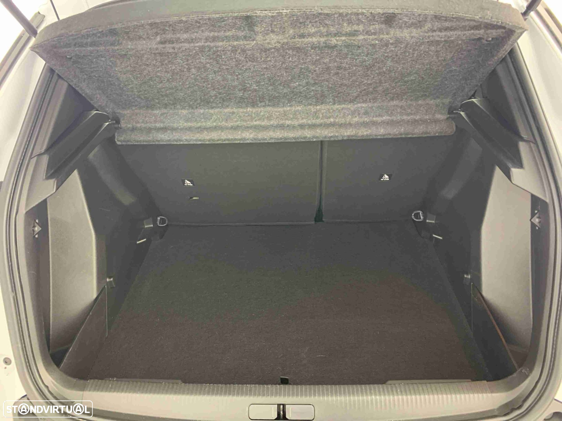 Peugeot e-2008 54 kWh Active - 8