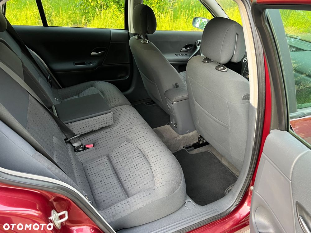 Renault Laguna - 8