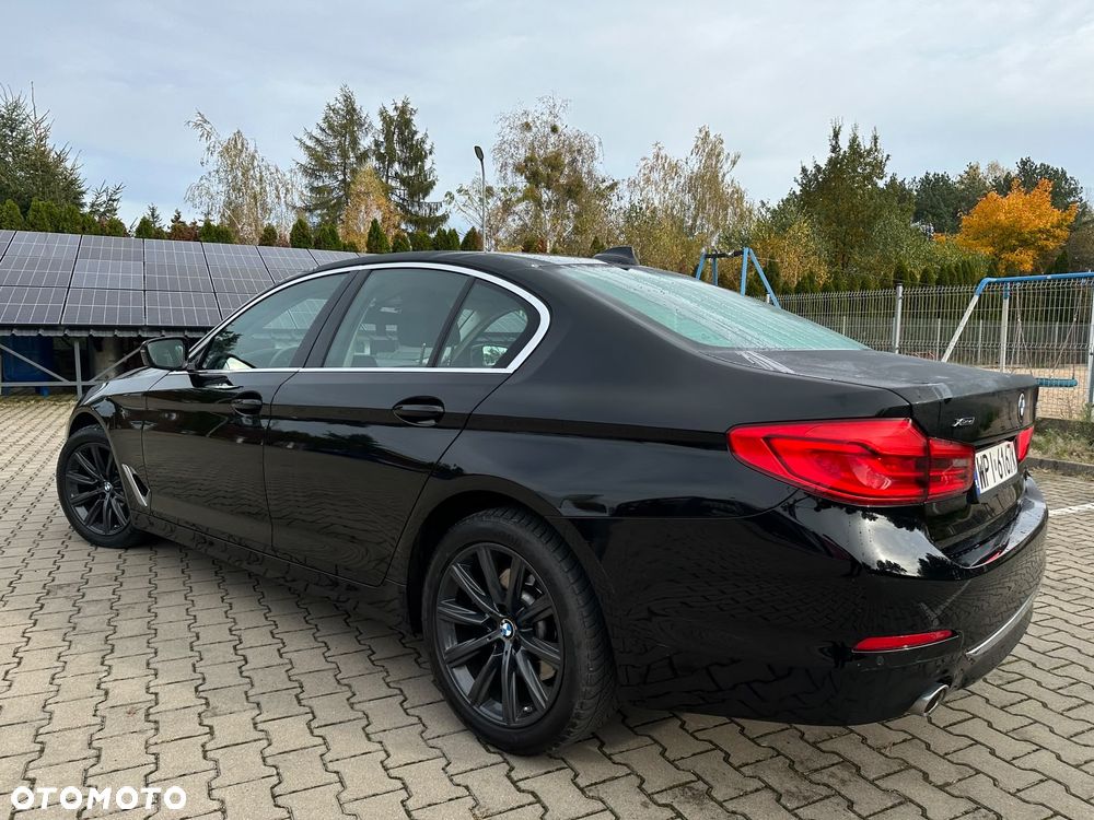 BMW Seria 5 520d xDrive Luxury Line - 28