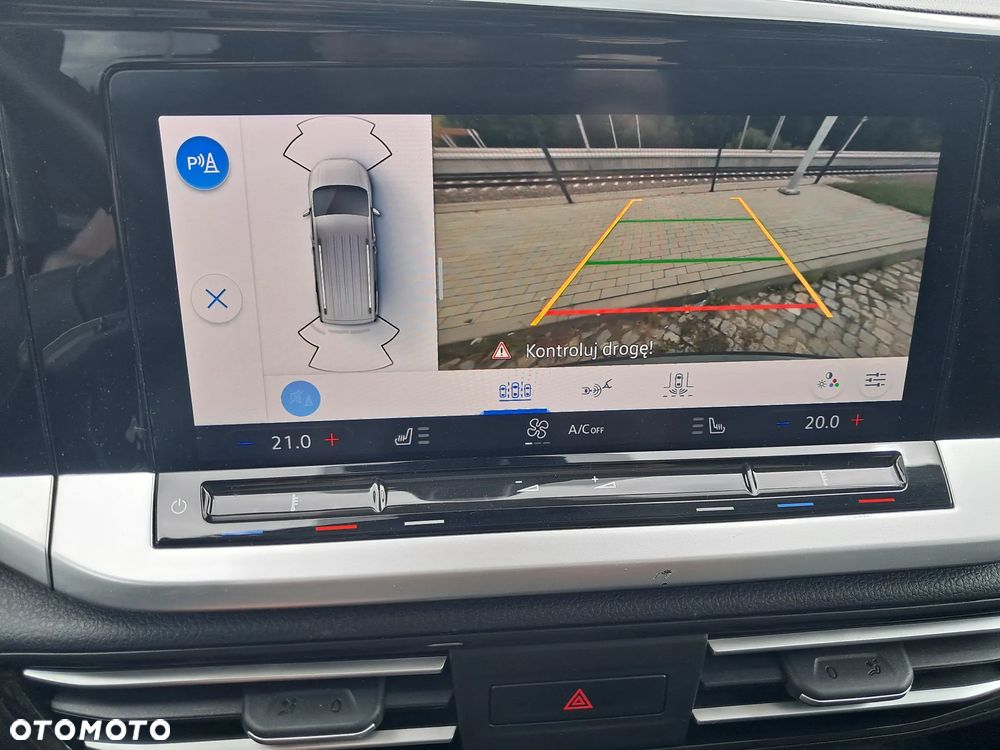 Ford Tourneo Connect Grand - 16