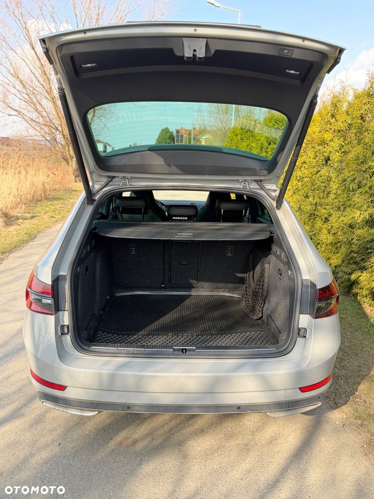 Skoda Superb 2.0 TDI SCR Sportline DSG - 7