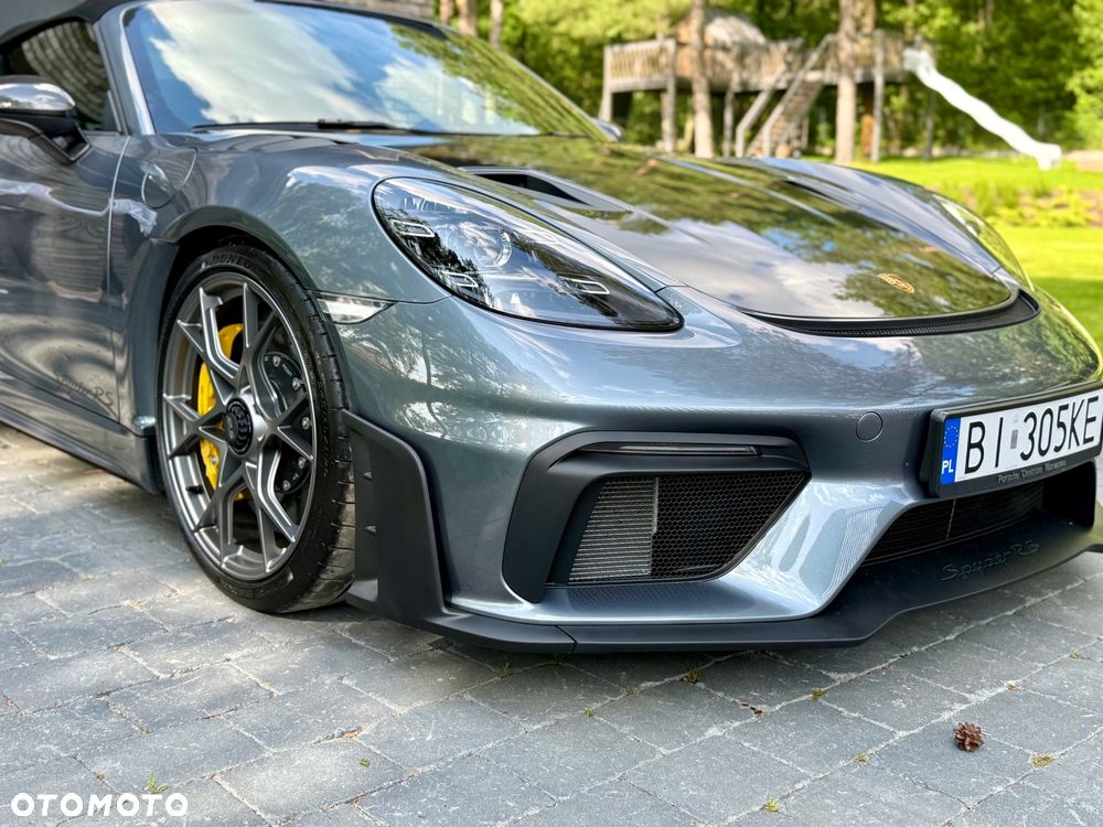 Porsche 718 Spyder - 14