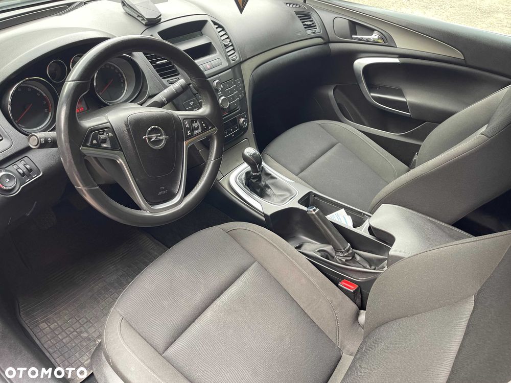Opel Insignia - 8