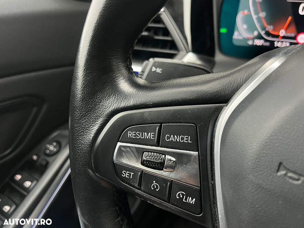 BMW Seria 3 320d xDrive AT MHEV - 18