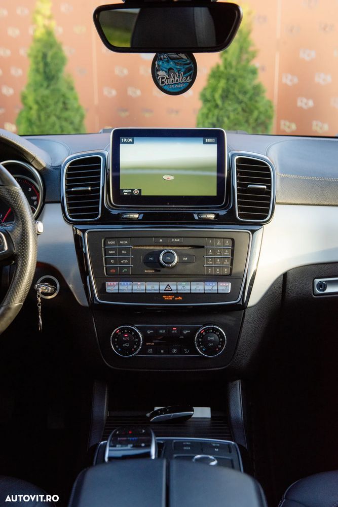 Mercedes-Benz GLE Coupe 350 d 4Matic 9G-TRONIC AMG Line - 36