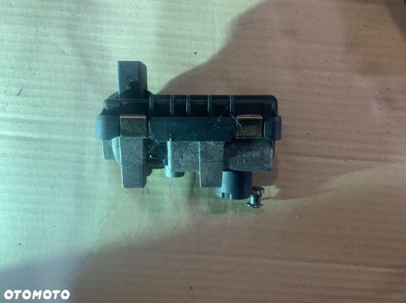 752406 nastawnik turbiny turbosprężarki Ford Jaguar Xf xj - 1