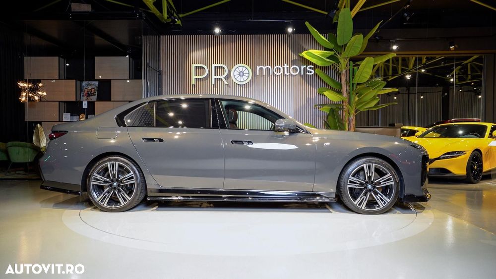 BMW Seria 7 740d xDrive MHEV - 3